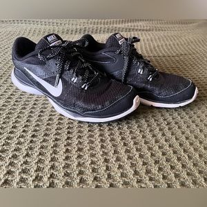 Women’s Nike Training- Flex TR5 6.5